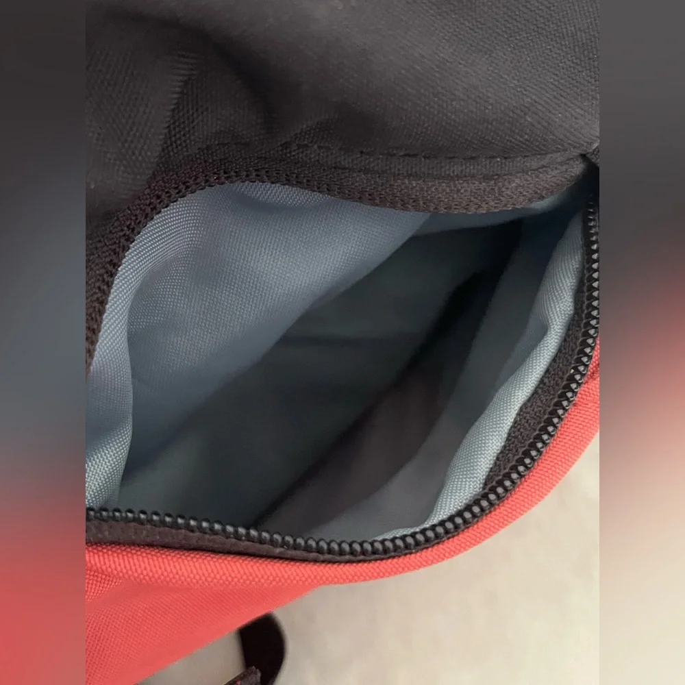 Patagonia 8L Atom Sling Bag